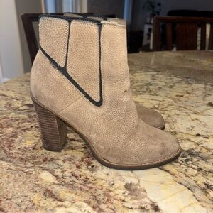 Lucky Brand Booties sz 6.5